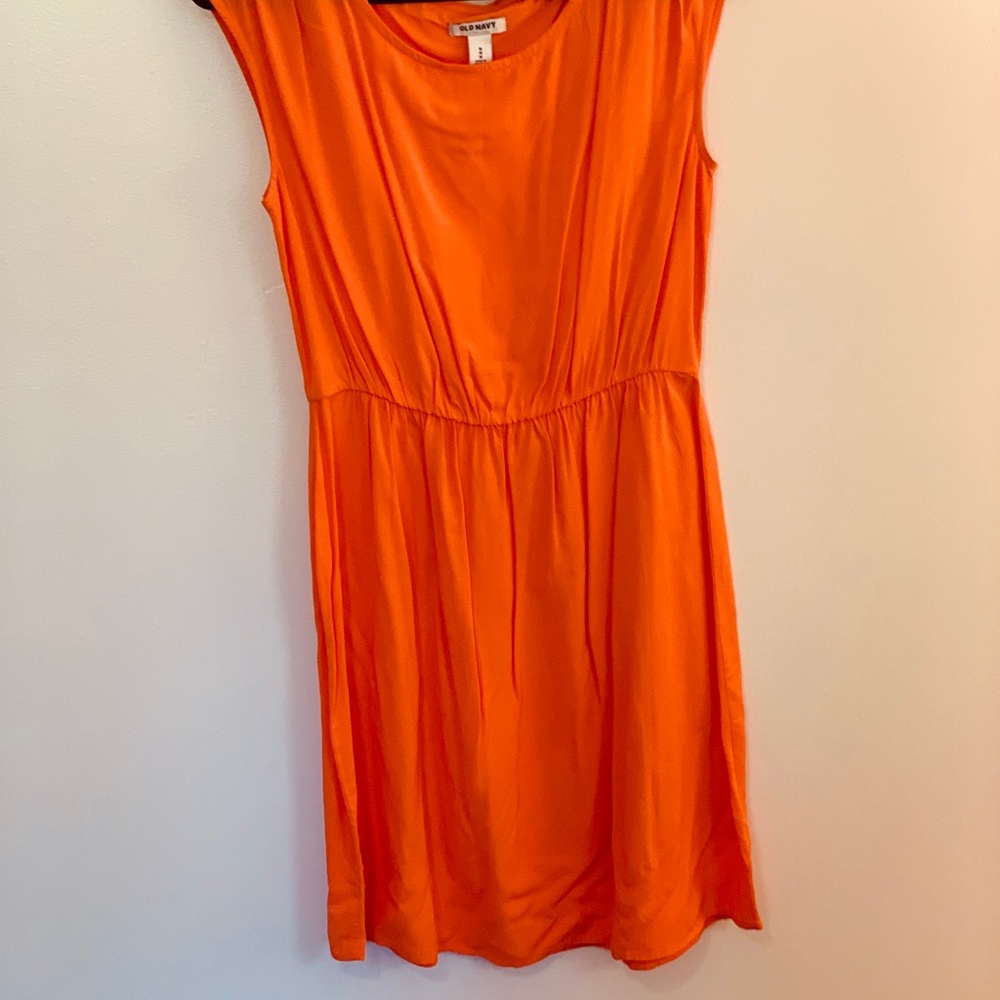 Old navy dress with cinched waist